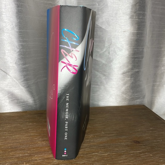 Cher The Memoir Part One First Edition Hardcover Book - Picture 4 of 9